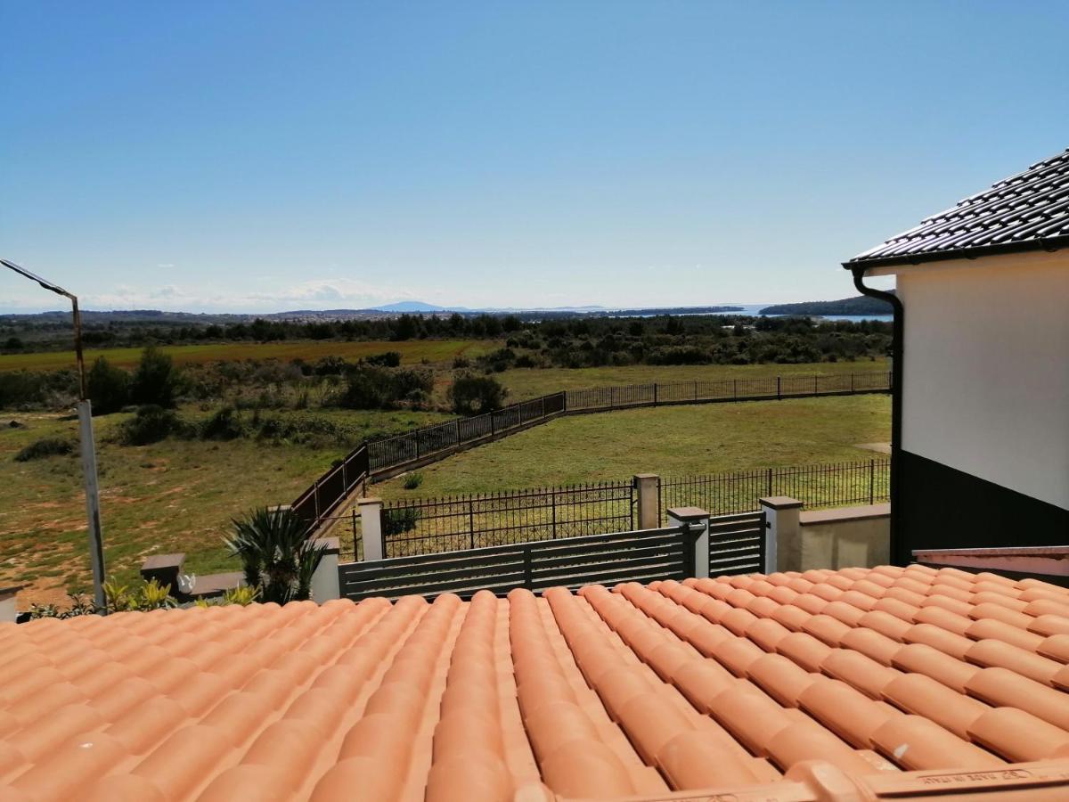 Elena Villa Pomer Exterior photo