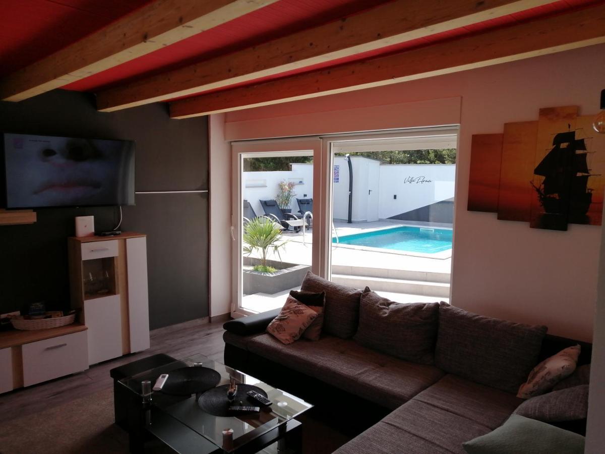 Elena Villa Pomer Exterior photo