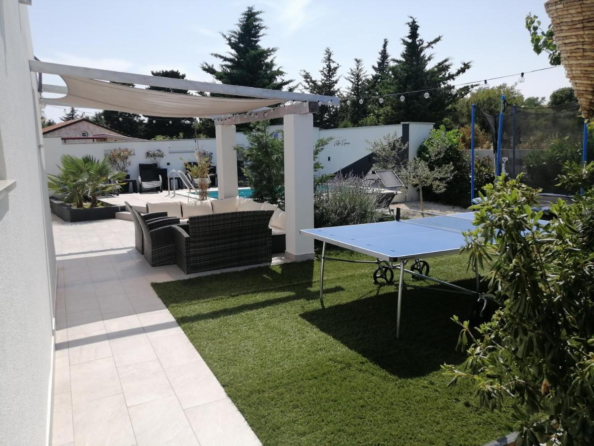 Elena Villa Pomer Exterior photo